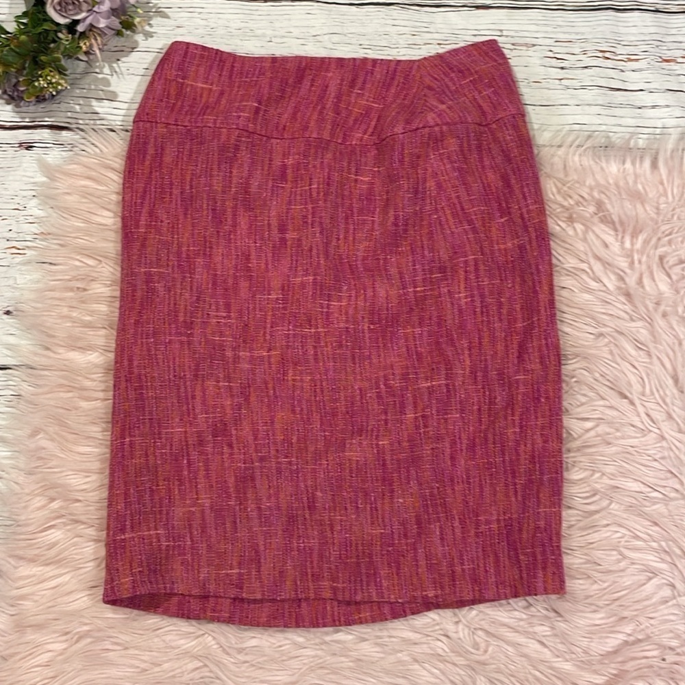 Dolce & Gabbana Pink Tweed Pencil Skirt